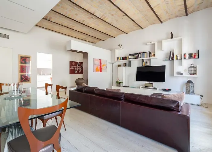 Vatican Luxury Design 3 Bedrooms Penthouse *