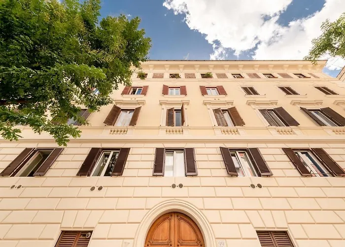 Vatican Luxury Design 3 Bedrooms Penthouse Apartment *