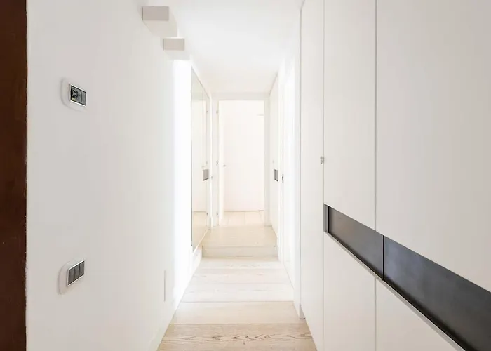 Vatican Luxury Design 3 Bedrooms Penthouse Apartment Rom