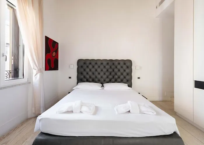 Vatican Luxury Design 3 Bedrooms Penthouse Rom