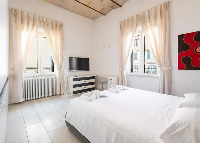 Vatican Luxury Design 3 Bedrooms Penthouse Rom