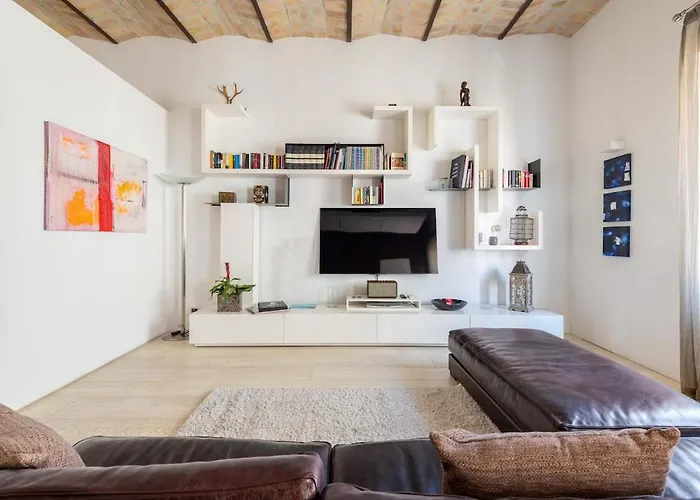 Vatican Luxury Design 3 Bedrooms Penthouse Rom